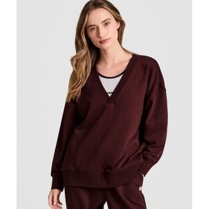 Champion Women's Size XS Long Sleeve V-Neck French Terry Pullover Burgundy